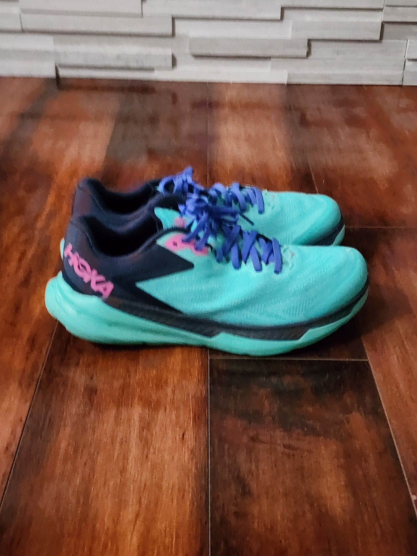 HOKA One One Zinal Women’s Trail Running Shoes Size 9B Teal Purple 8
