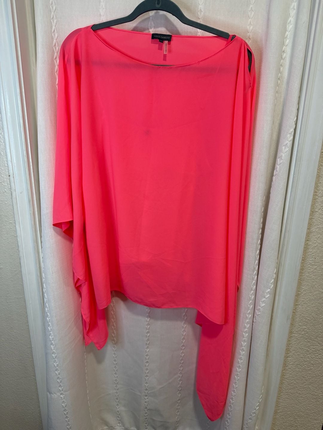 Vince Camuto Women’s Large Hot Pink Draped Asymmetrical Poncho Blouse Top 2