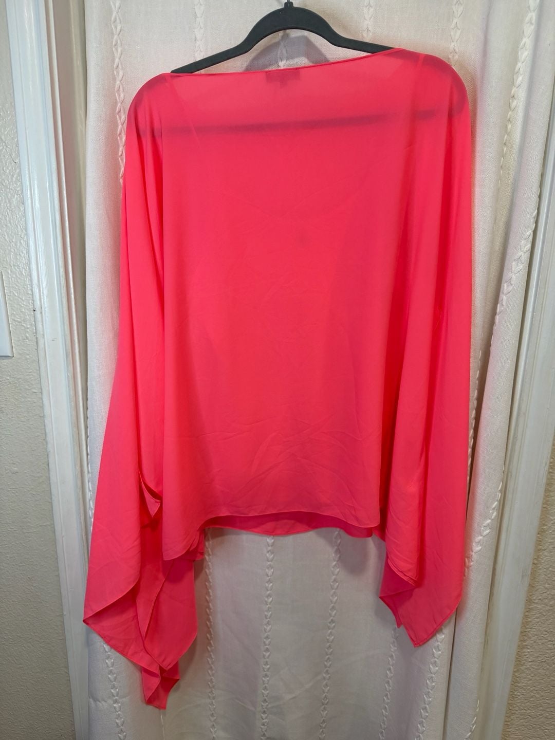 Vince Camuto Women’s Large Hot Pink Draped Asymmetrical Poncho Blouse Top 3
