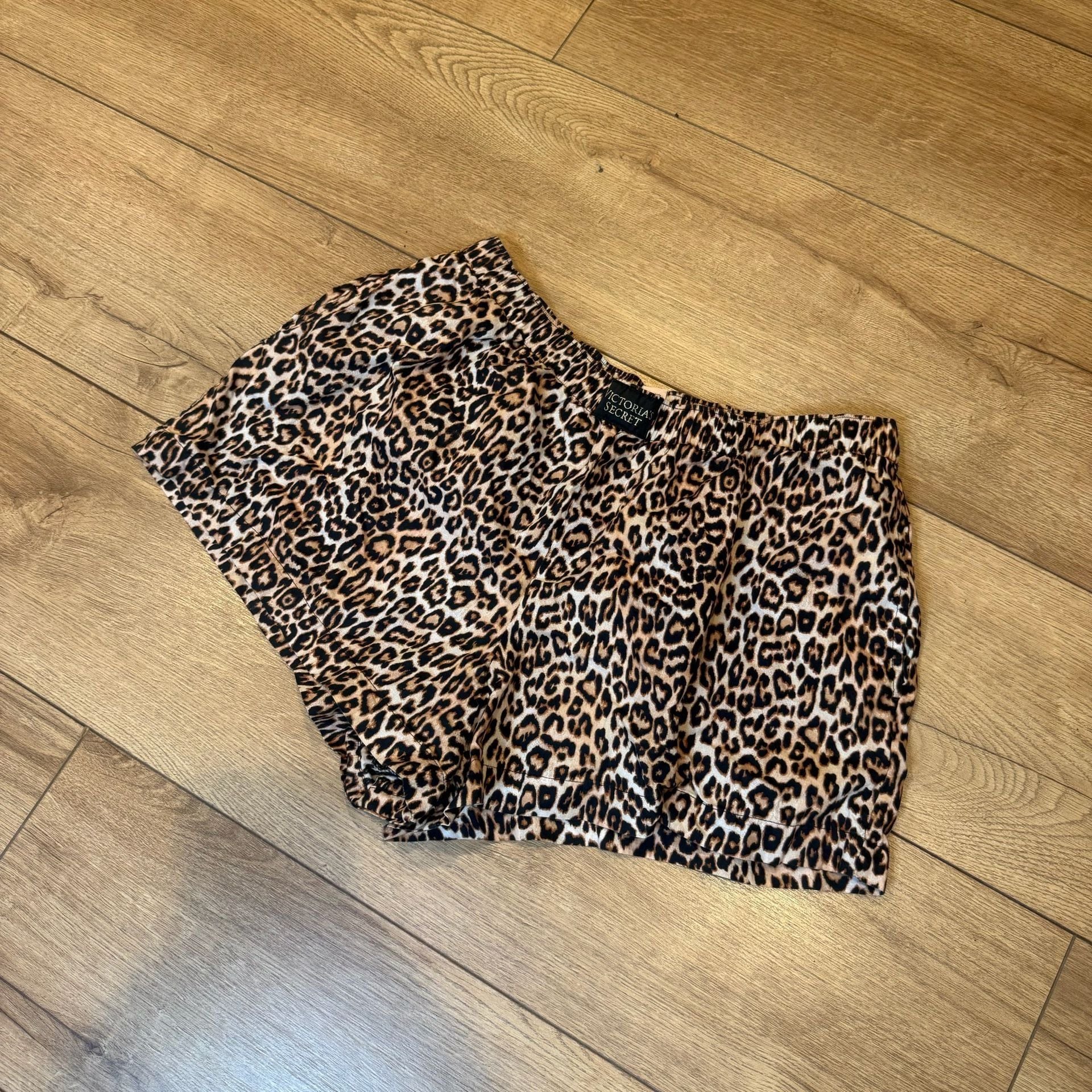Victoria's Secret Leopard Print Pajama Shorts Size M 2