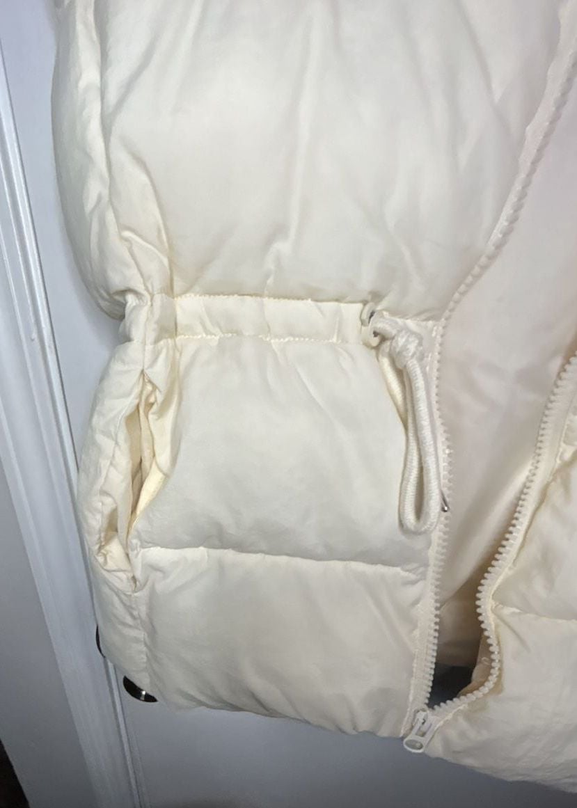 FASHION Puffer Vest Size S White Quilted Zip Up Drawstring Waist 7