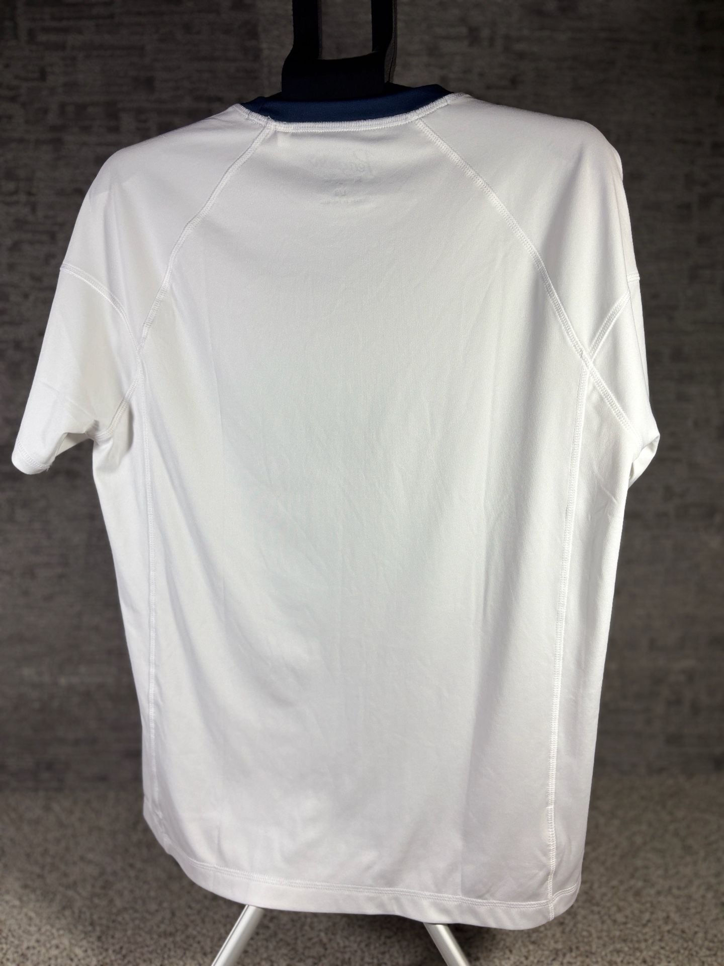 Original Penguin Graphic T-Shirt Size L White Blue Striped 5