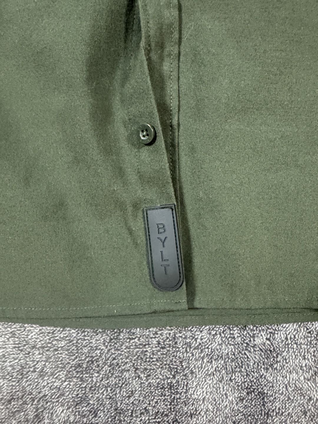 Bylt Button Down Shirt Size M Green Short Sleeve Premium Basics 4