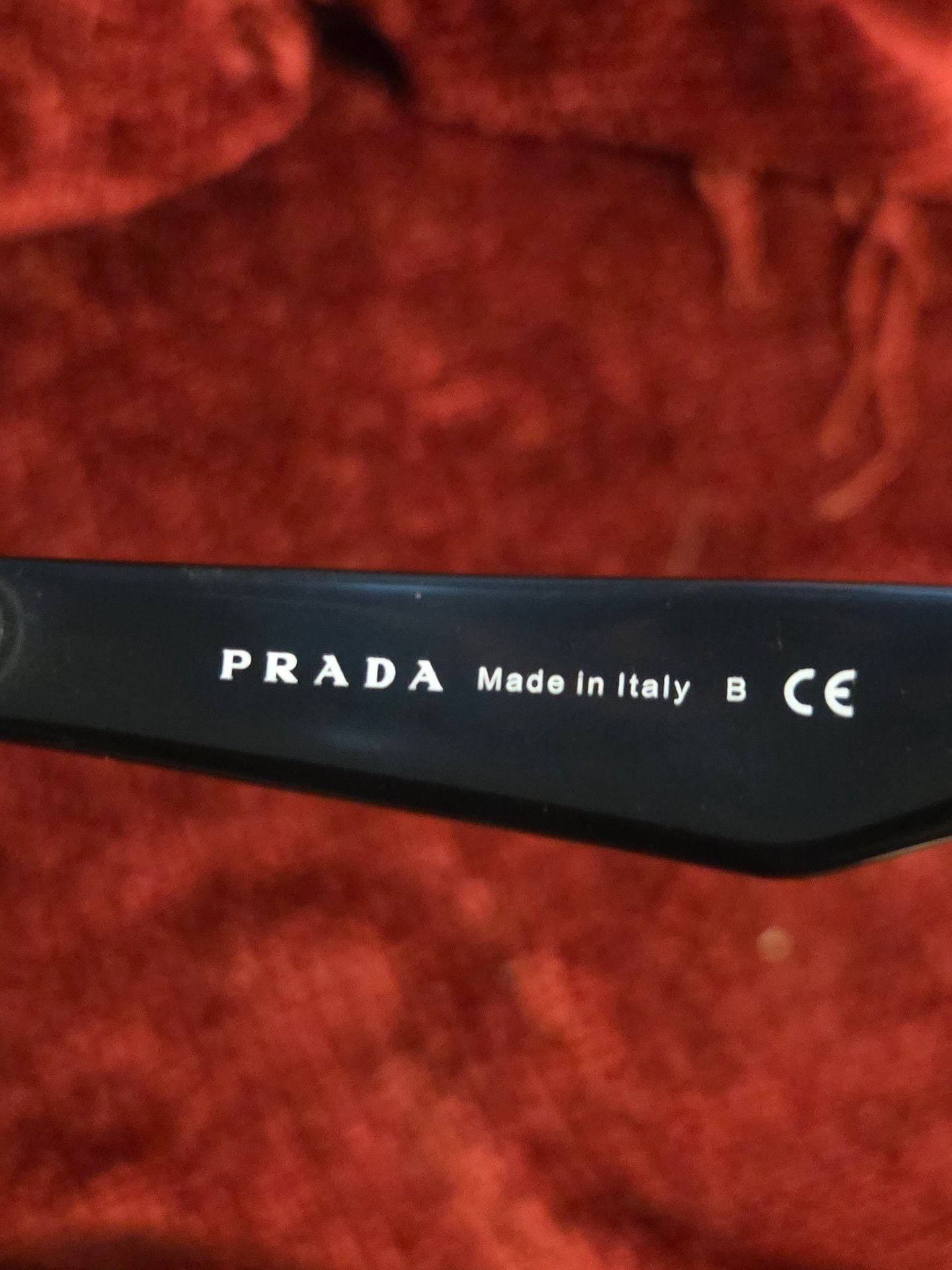 Prada Sunglasses Black Frame 6