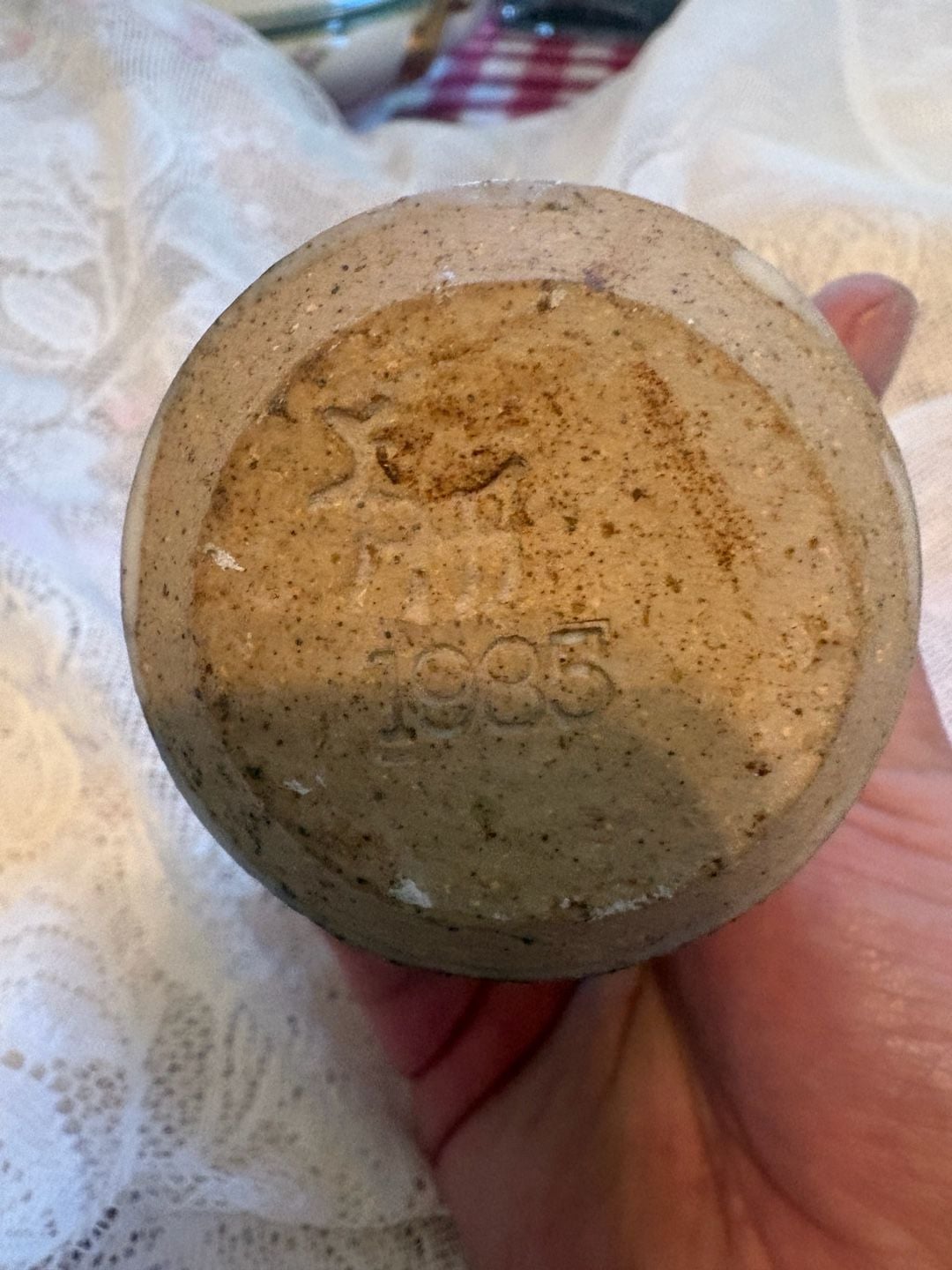 *chipped
Tokheim Stoneware Windmill Vase 1985 Speckled Pottery 4