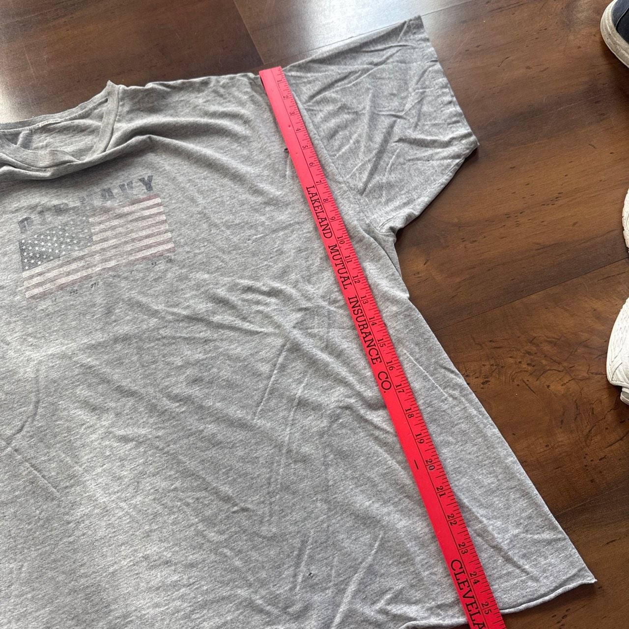 Old Navy American Flag T-Shirt Gray Vintage Y2K Tee 6