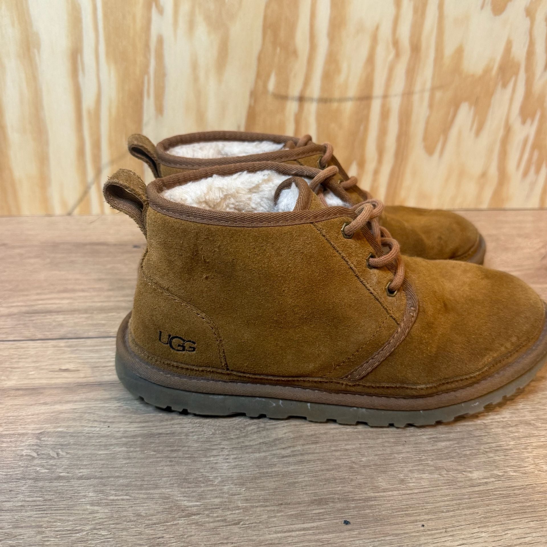 UGG Neumel S/N 3236 Size 8 Chestnut Brown Suede Chukka Boots 3