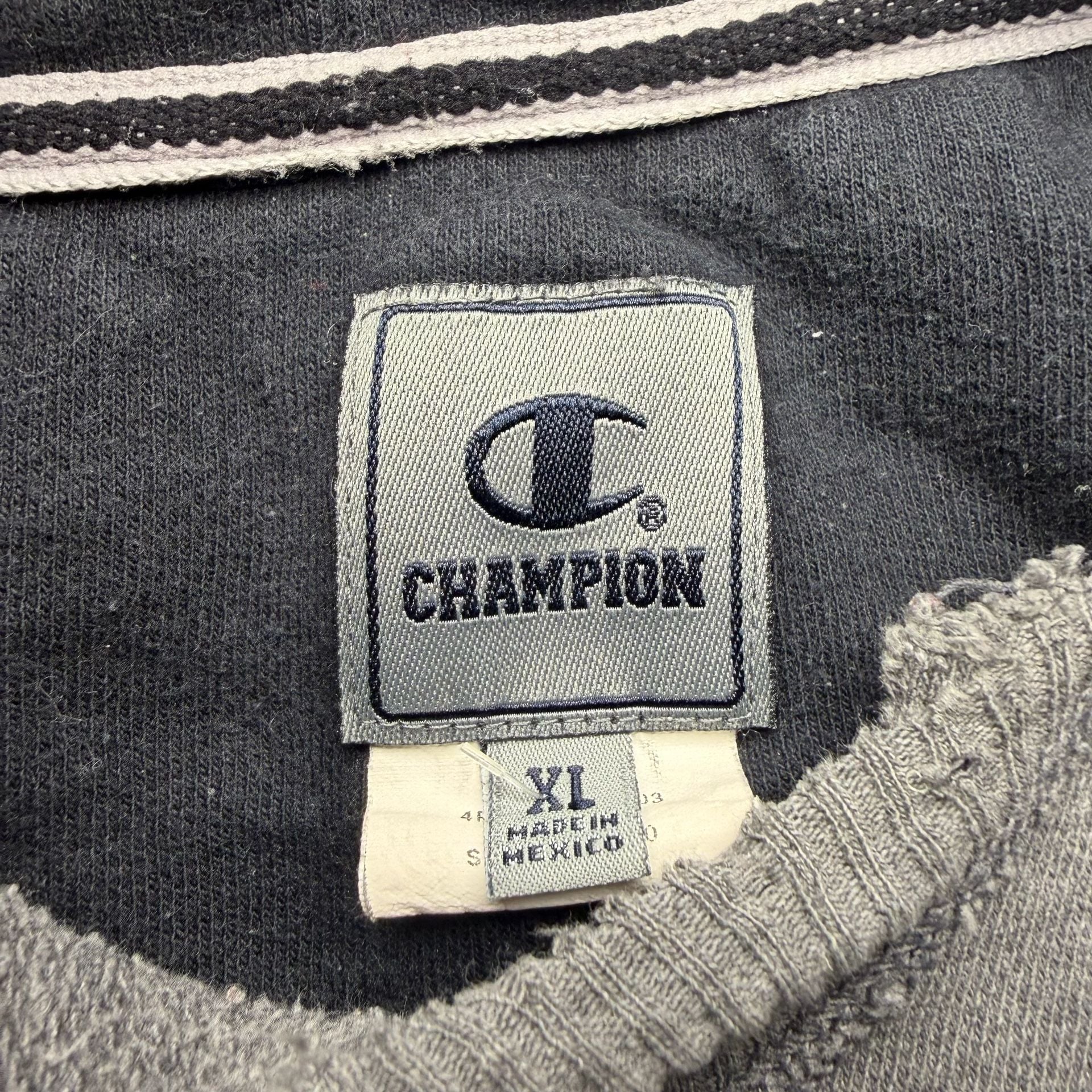 Champion Hoodie Sweatshirt Size XL Gray Distressed Vintage 5