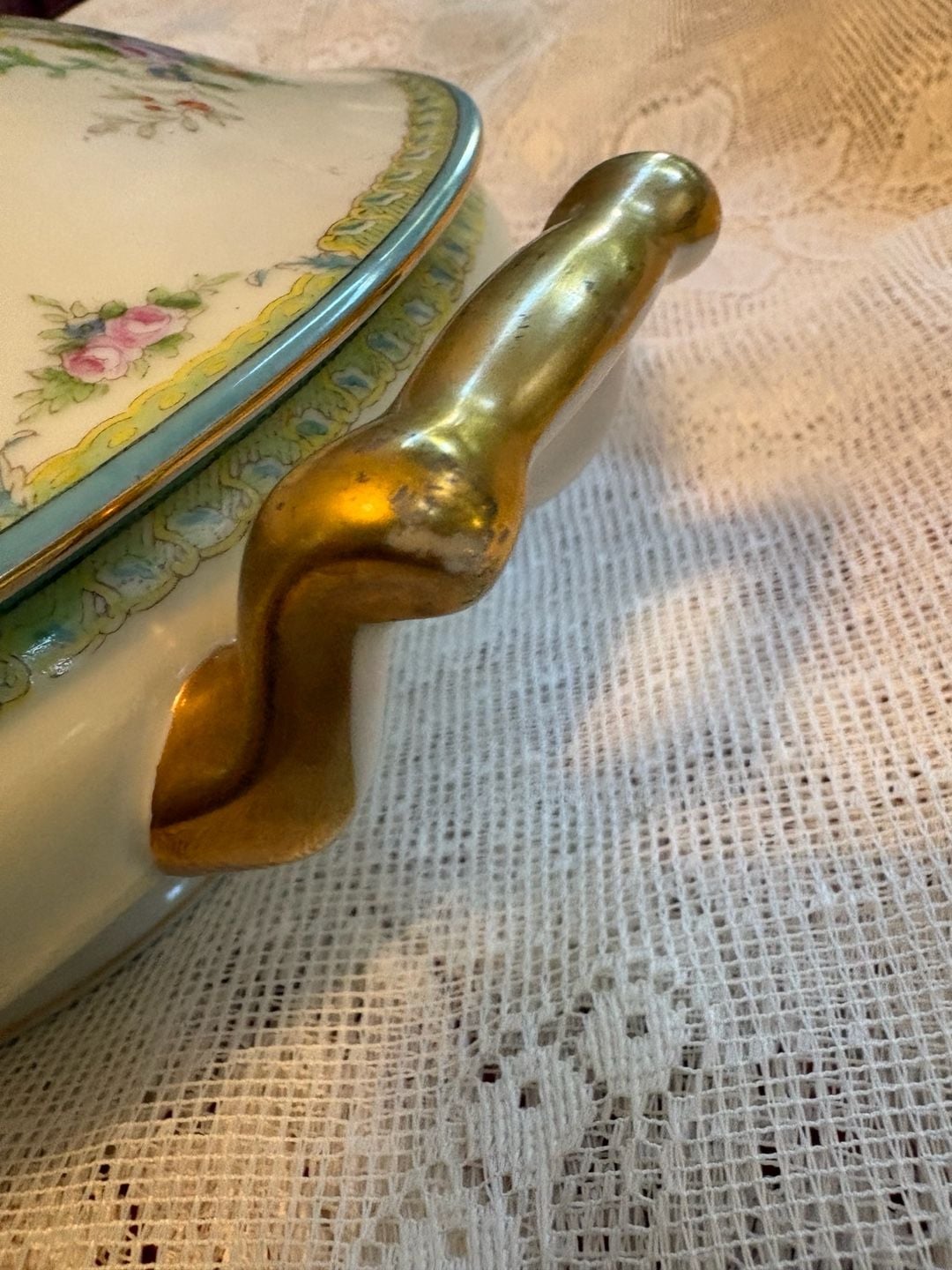 Noritake Clintonia Floral Spray Covered Casserole Bowl 4