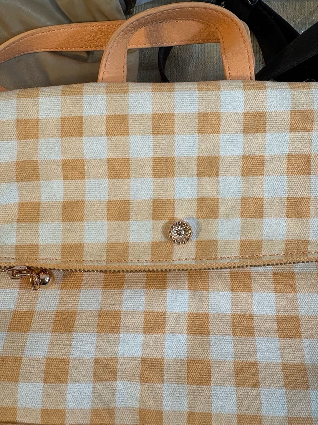 Lot of 6 stained or damaged bags 5