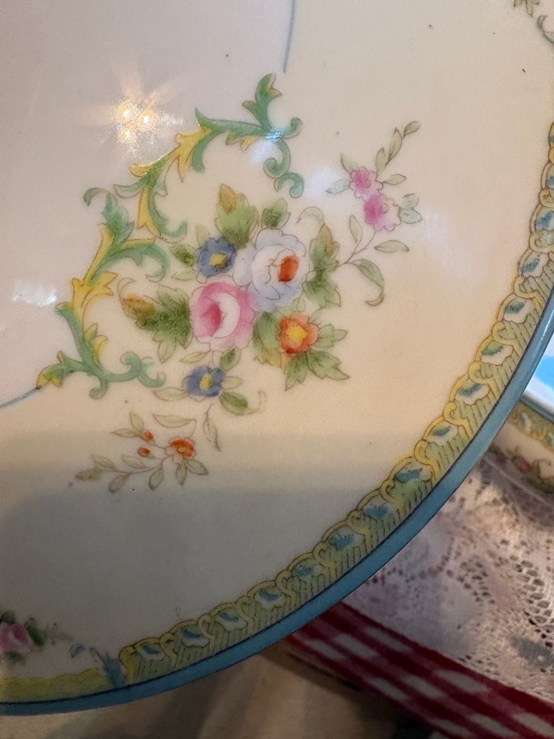 Noritake Clintonia Floral Spray Covered Casserole Bowl 15