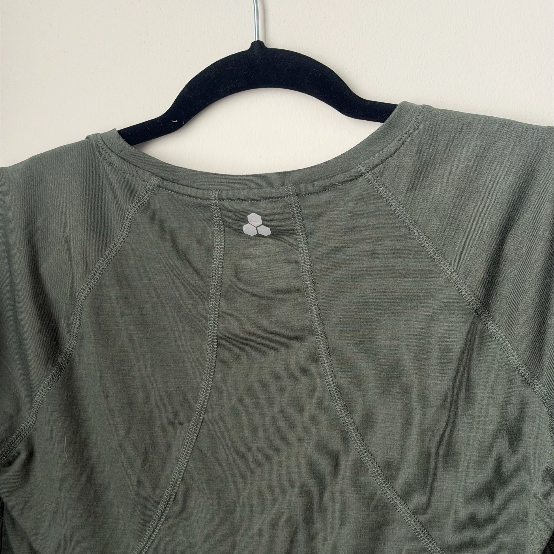 Tek Gear Essential Gear Long Sleeve Shirt Size S Green Athletic 4