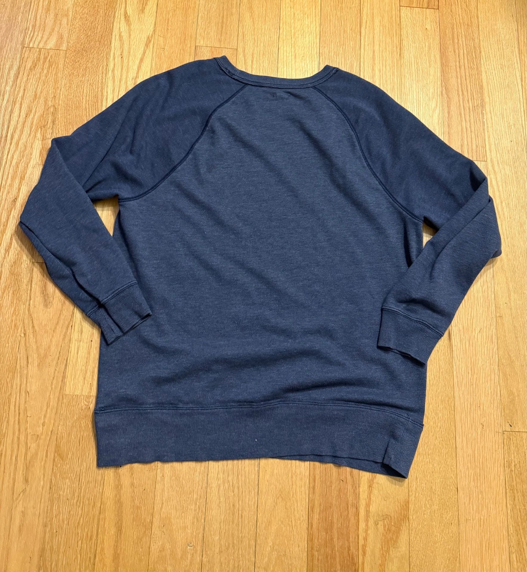 Aerie Sweatshirt Size M Blue Fleece Pullover Crewneck 10