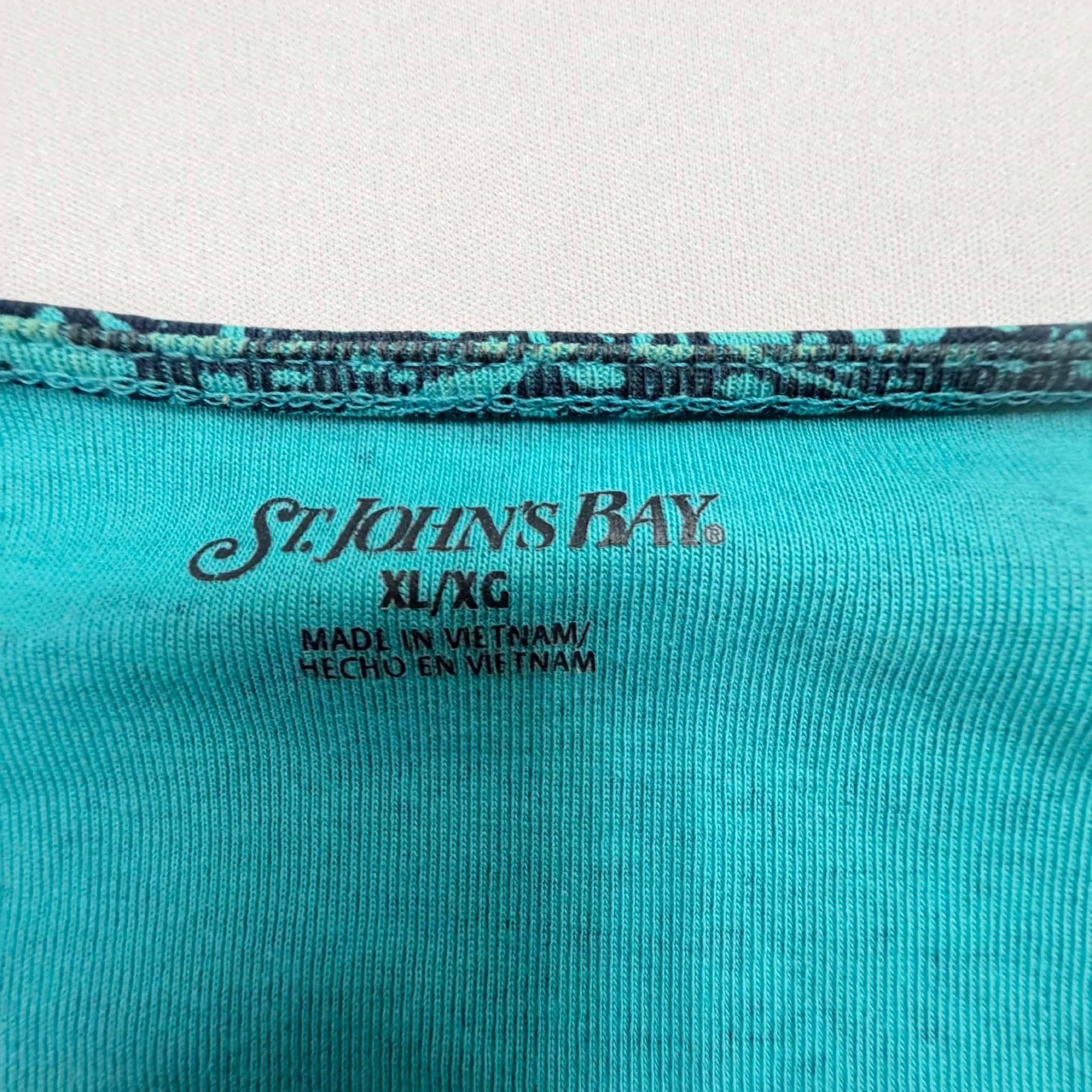 St. John's Bay Tank Top Size XL/XG Blue Teal Paisley Beaded V-Neck 3