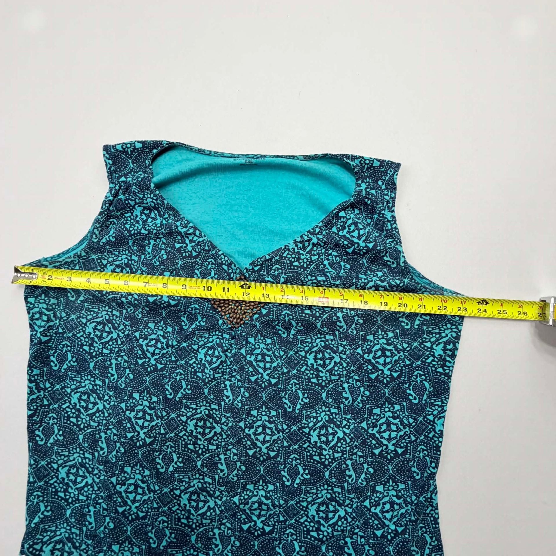 St. John's Bay Tank Top Size XL/XG Blue Teal Paisley Beaded V-Neck 7