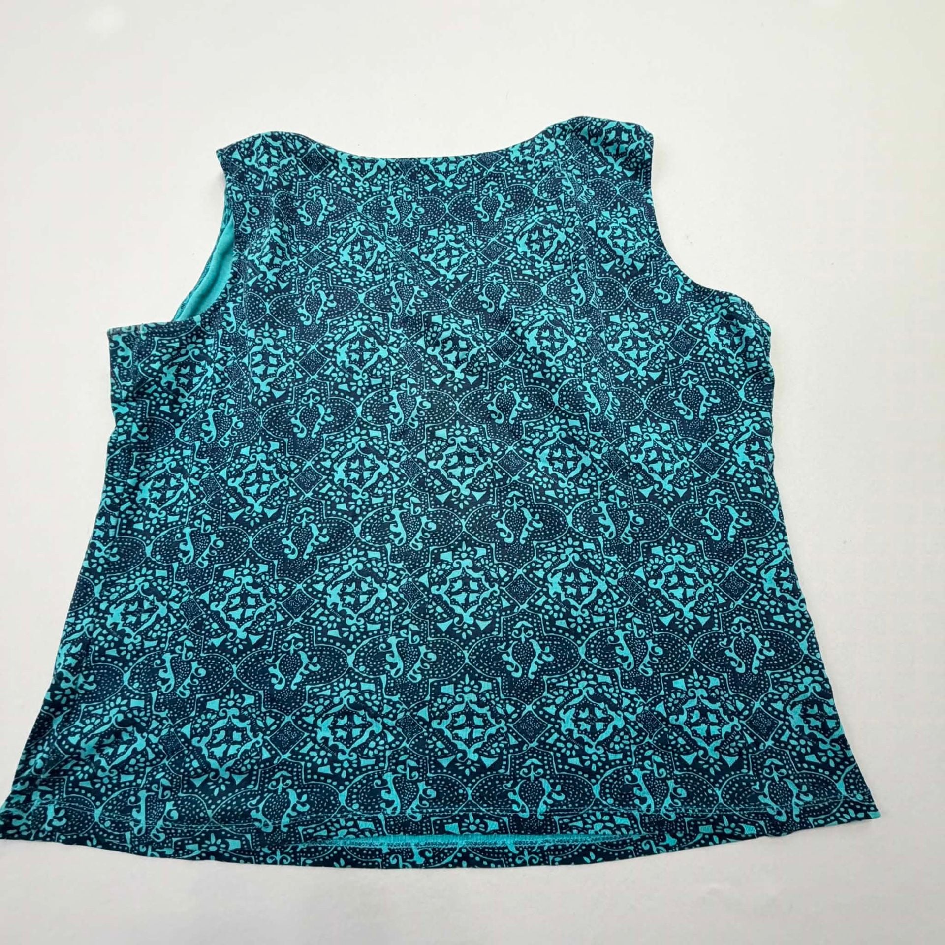 St. John's Bay Tank Top Size XL/XG Blue Teal Paisley Beaded V-Neck 8