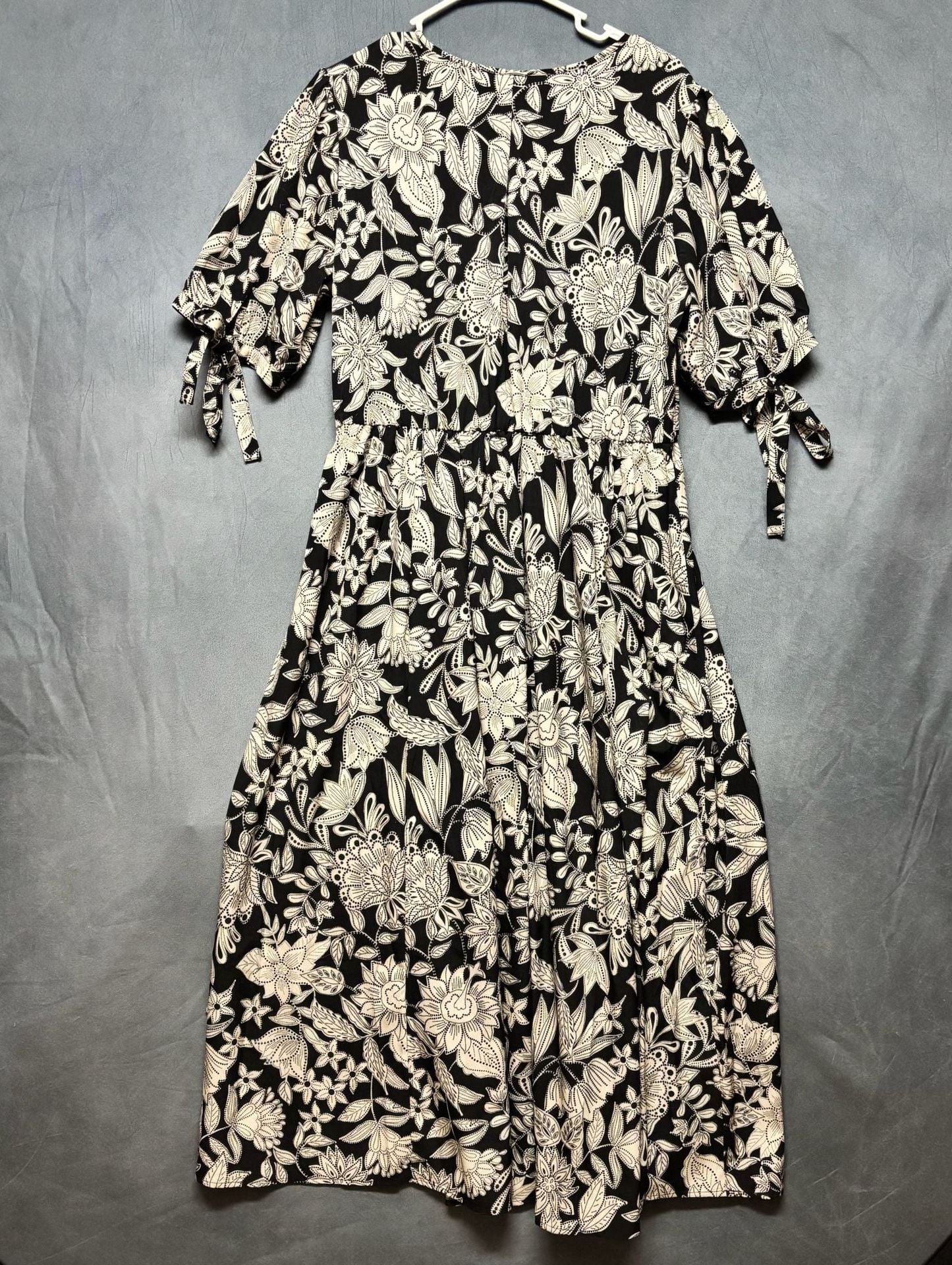 Kate & Lily Floral Midi Dress Size Petite XL Black White V-Neck Wrap 7