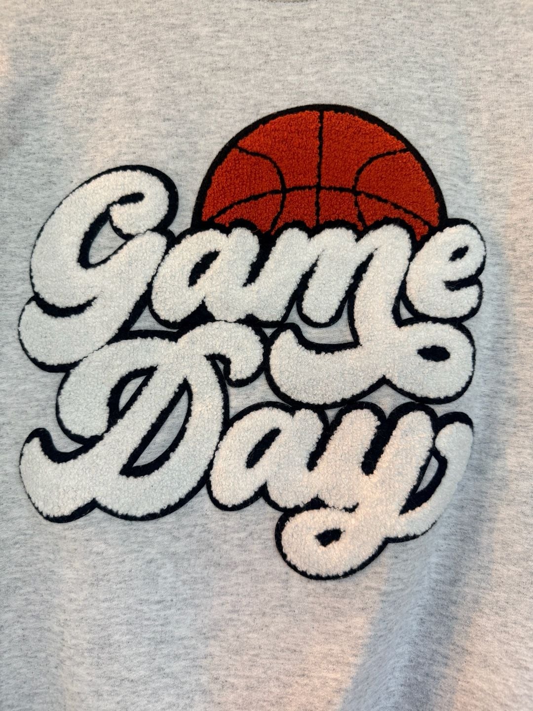 Gildan Game Day Basketball Patch Sweatshirt Size L Grey Pullover 3