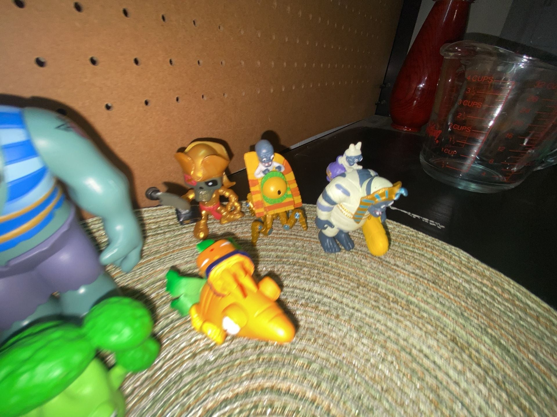 Plants vs Zombies Action Figure Toy Lot of 9 Assorted Characters 8