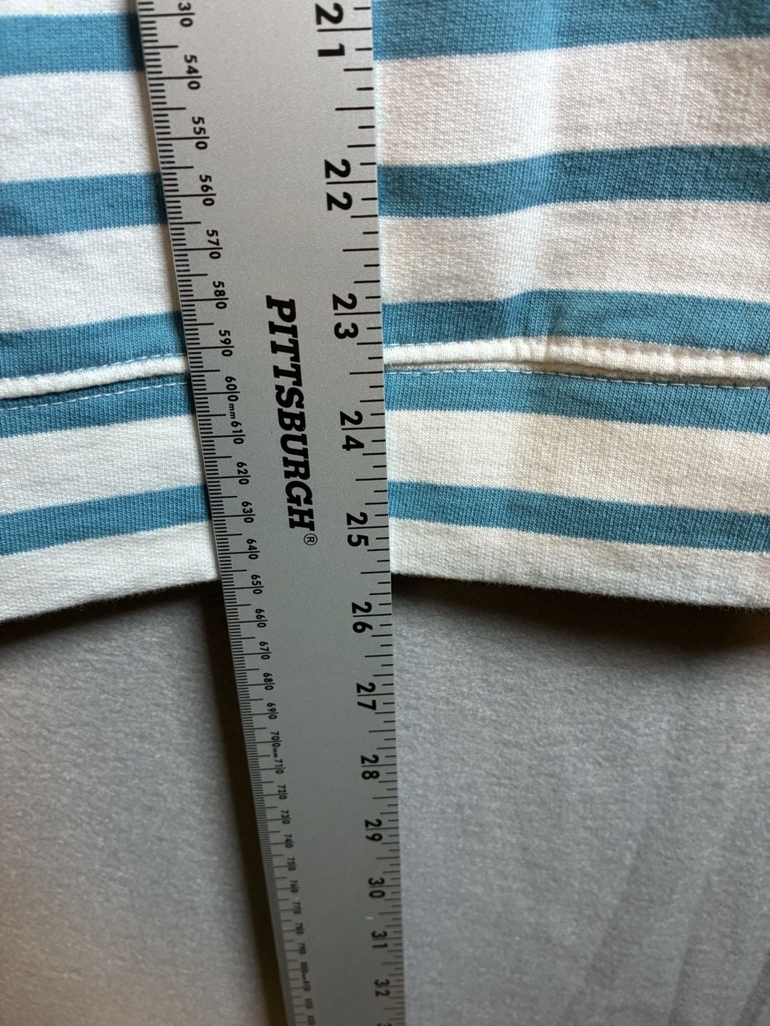 Johnnie-O Gilley Striped Pullover Hoodie Boys 16 White Blue LS 100% cotton 8