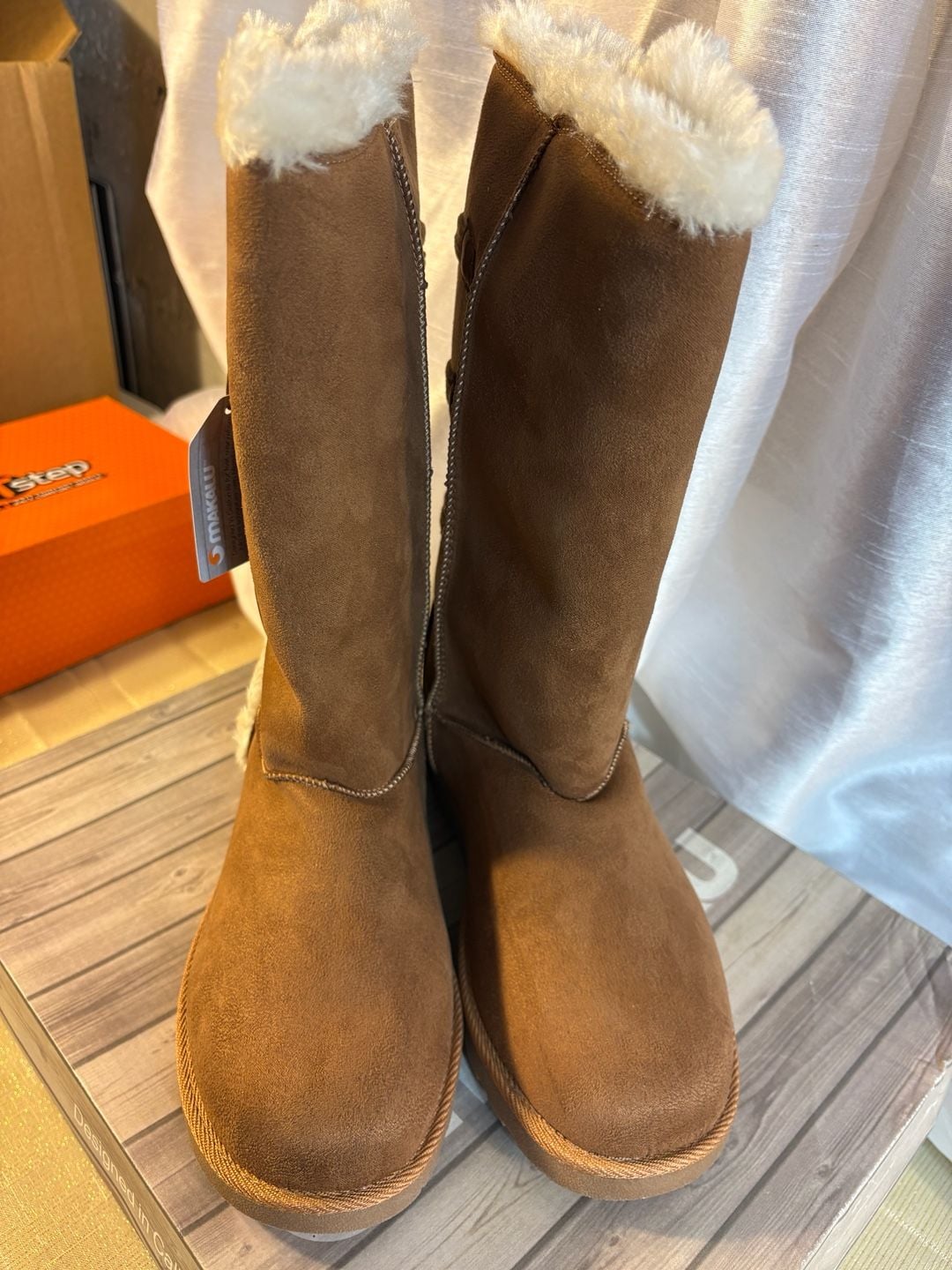 Makalu Winter Boots Size 8.5 Brown Faux Fur Button Tall 3