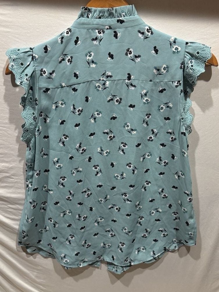 Ann Taylor Ruffle Blouse Size S Blue Floral Sleeveless Eyelet Trim 5