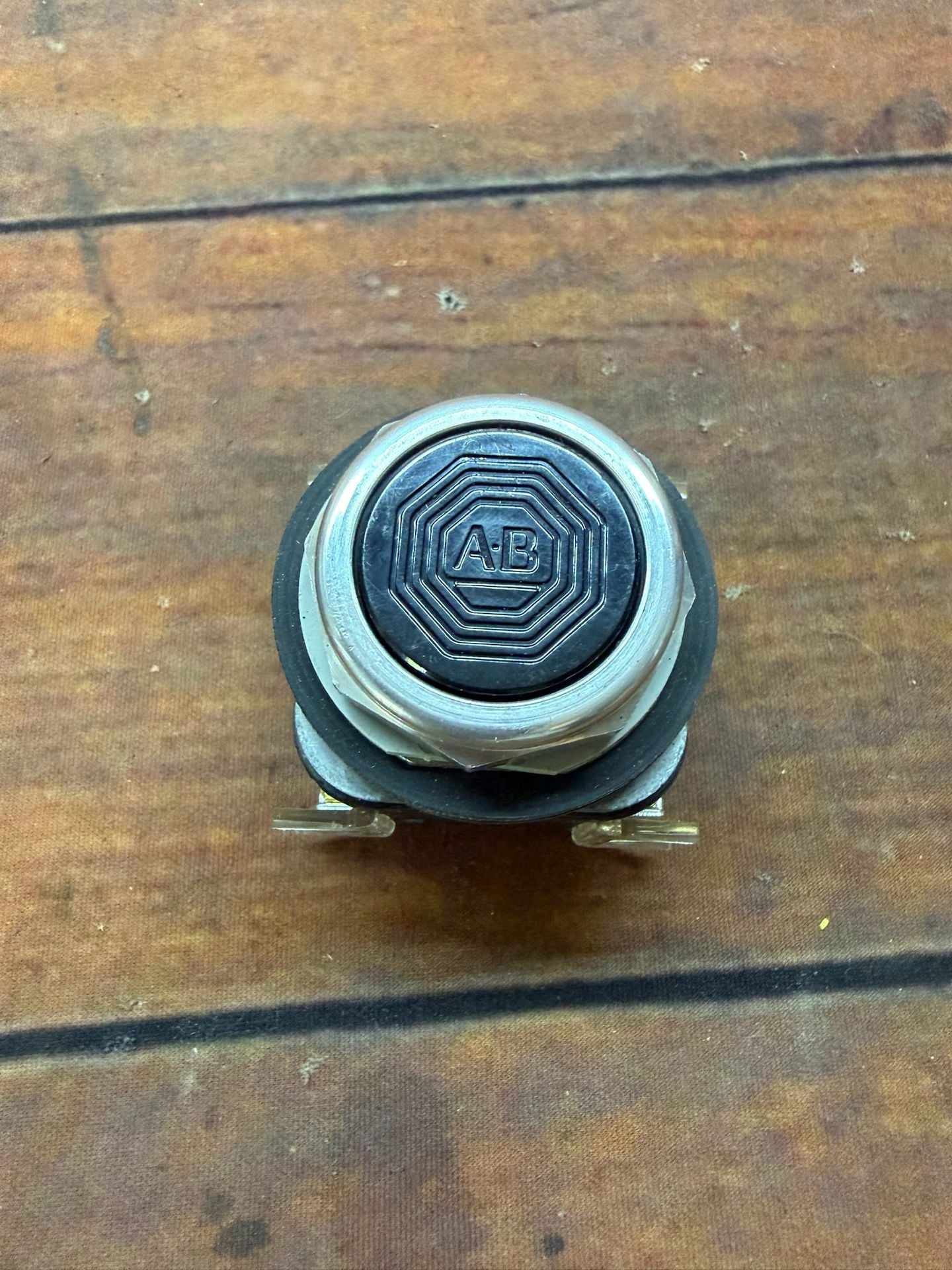 Allen-Bradley 800T-H2 Selector Switch Type 4 13 6
