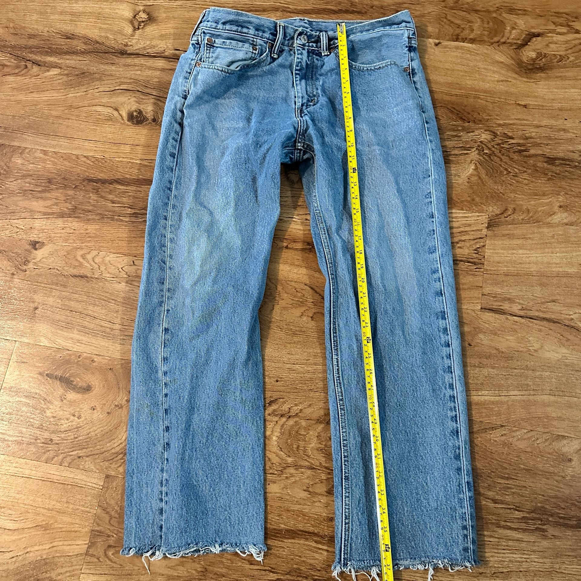 Levi's 505 Jeans Size W34 L32 Blue Denim Regular Fit Raw Hem 4