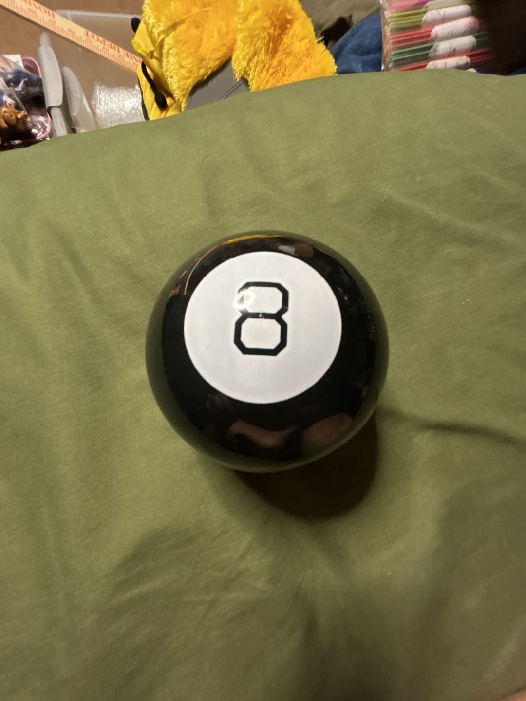 Mattel Magic 8 Ball Retro Edition Fortune Telling Toy 1