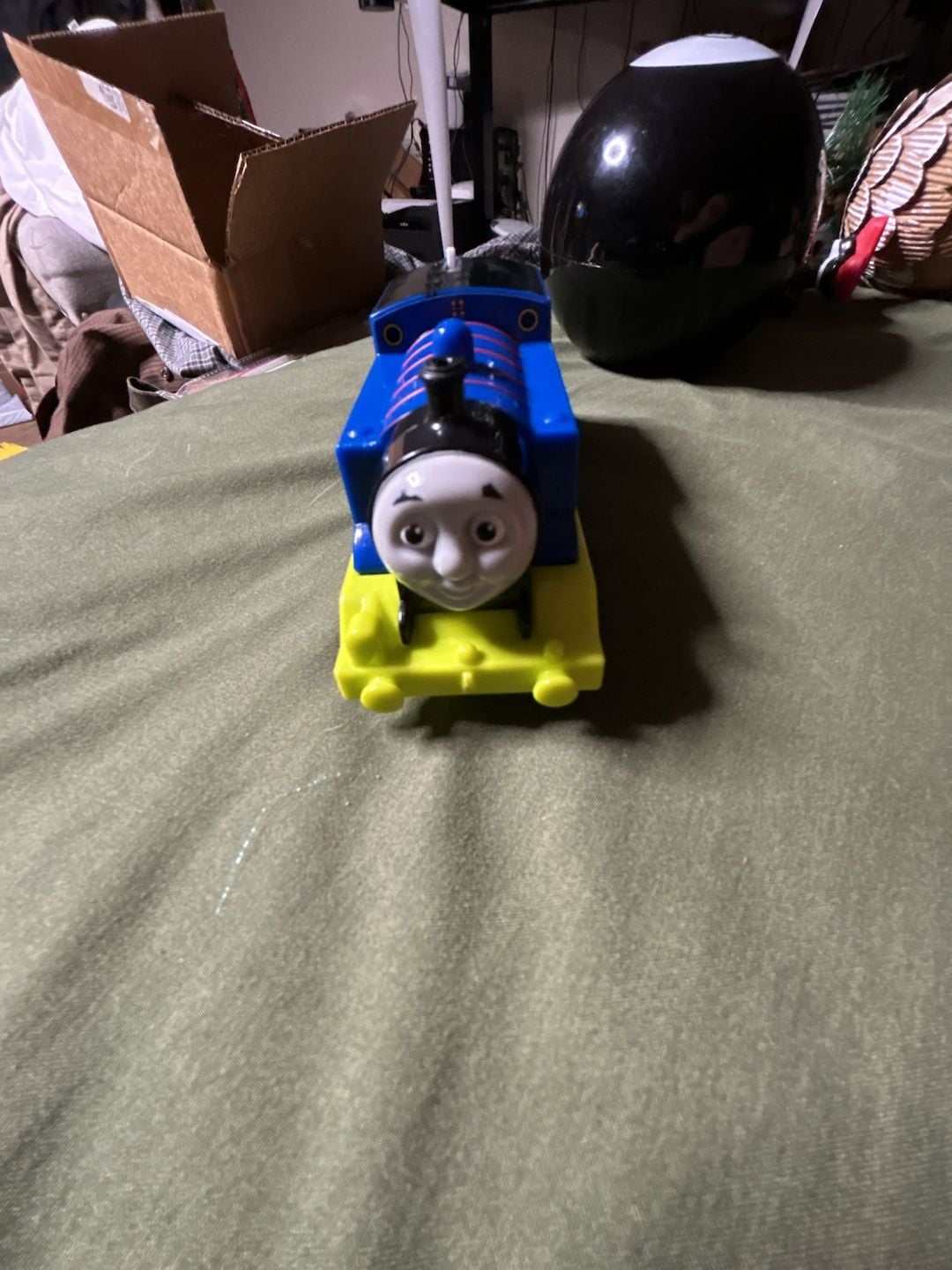 Fisher-Price Thomas & Friends TrackMaster Rainbow Thomas Engine Toy 1