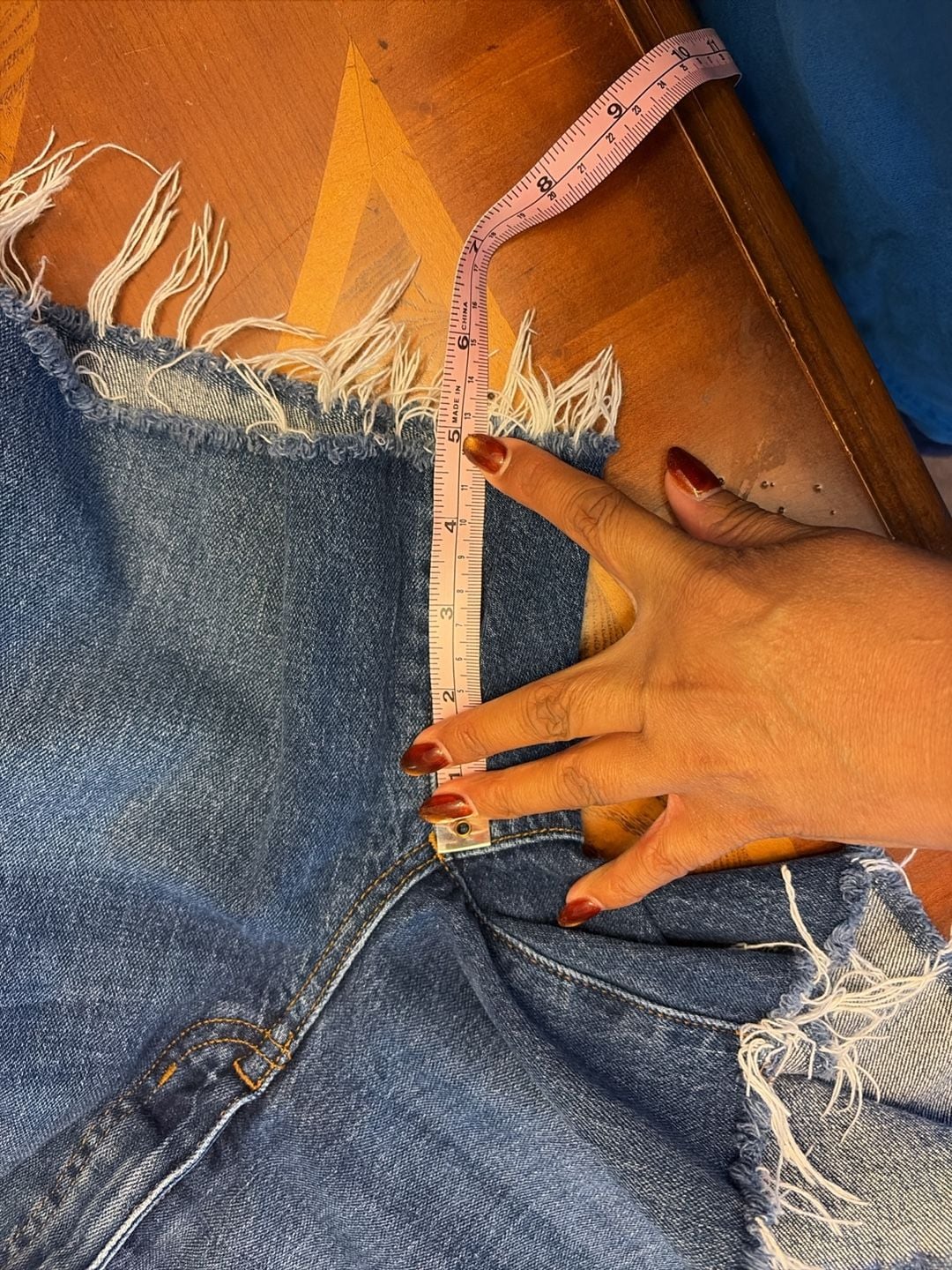 Madewell High-Rise Denim Shorts Size 26 Blue Raw Hem Cutoff 6