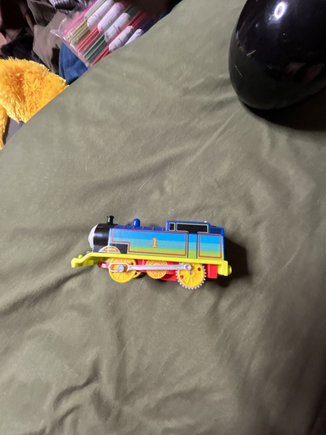 Fisher-Price Thomas & Friends TrackMaster Rainbow Thomas Engine Toy 3