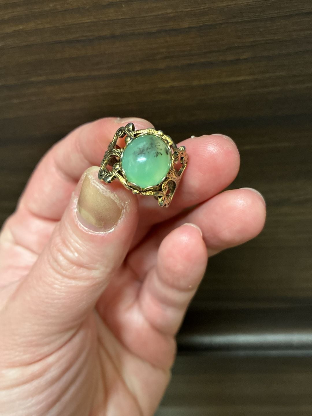 Vintage 1970s Filigree Green Stone Ring Antique Style Gold Tone 8