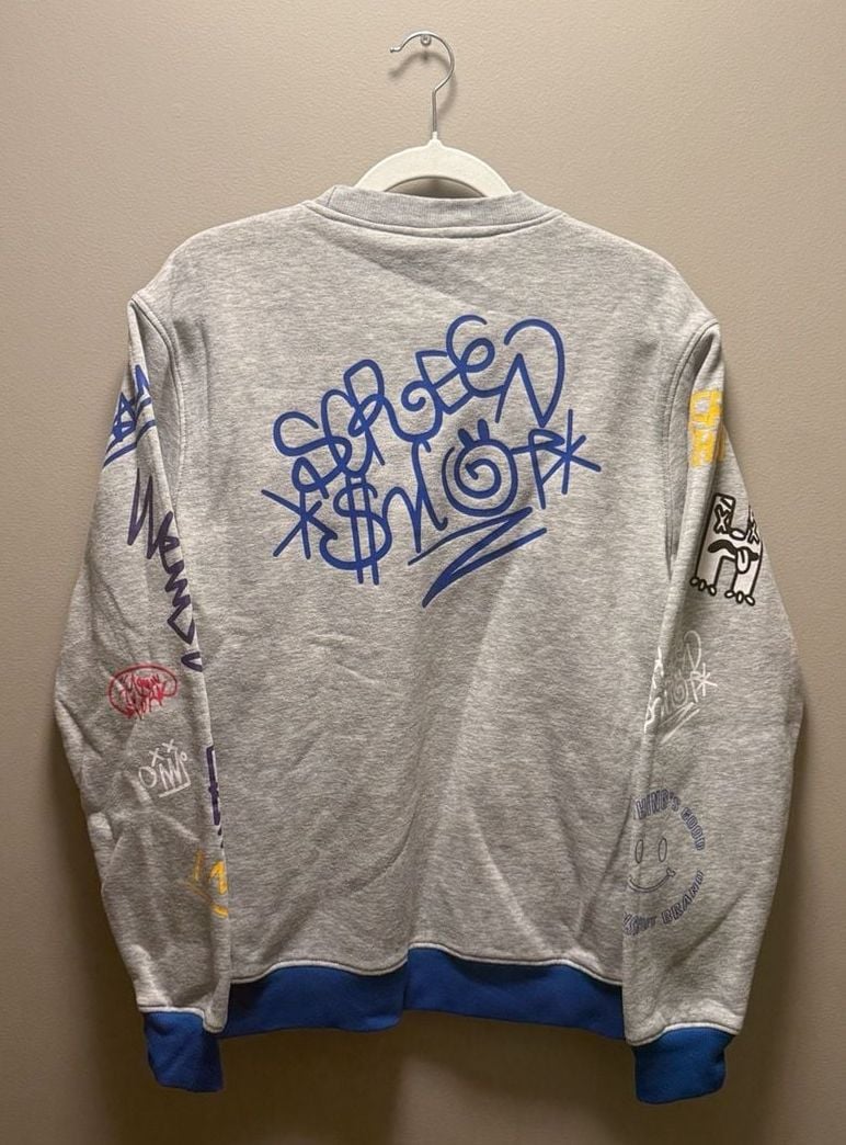 Screenshot Brand Sweatshirt Size Medium Grey Blue Graffiti Print 9
