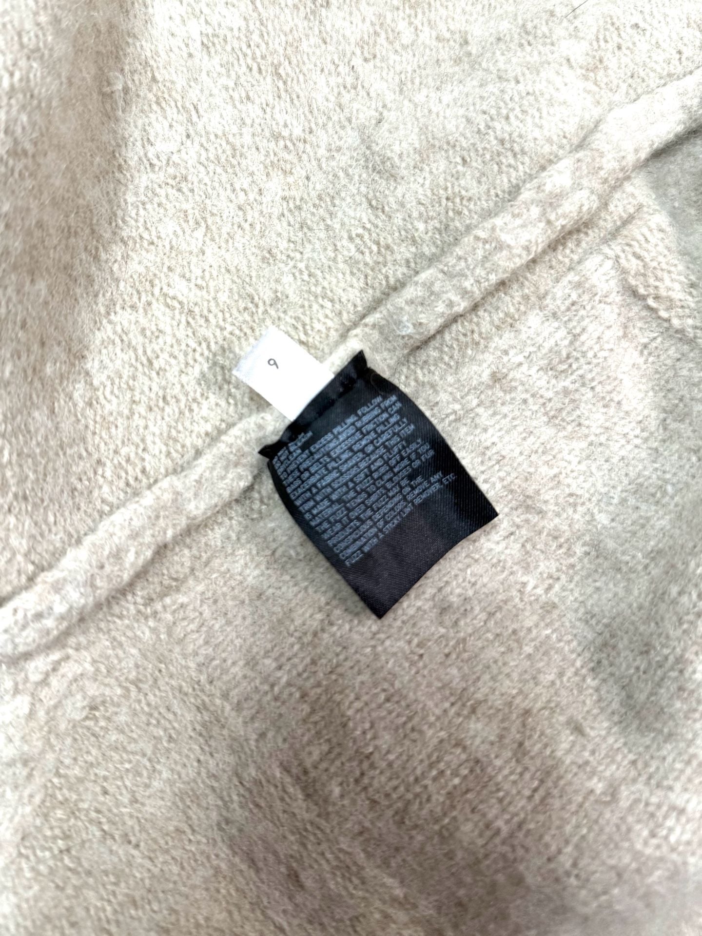 Uniqlo Women's Hooded Long Cardigan XS Quiet Luxury Old Money Cottage-Glam Heritage Minimalist Oatmeal Beige [Wool Blend] Sweater Coat Single Button Patch Pockets Side Slits Ribbed Hem 7