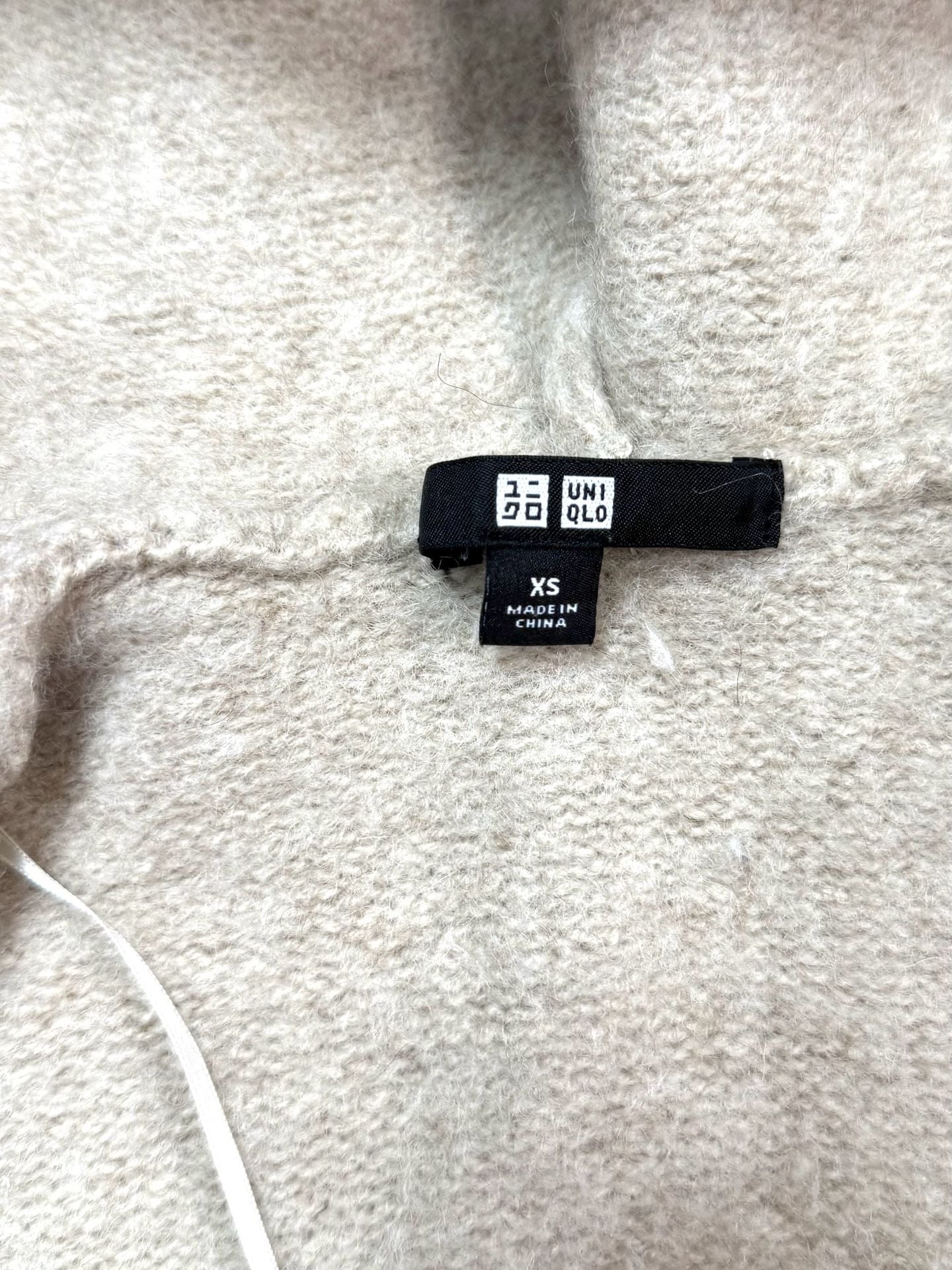 Uniqlo Women's Hooded Long Cardigan XS Quiet Luxury Old Money Cottage-Glam Heritage Minimalist Oatmeal Beige [Wool Blend] Sweater Coat Single Button Patch Pockets Side Slits Ribbed Hem 9