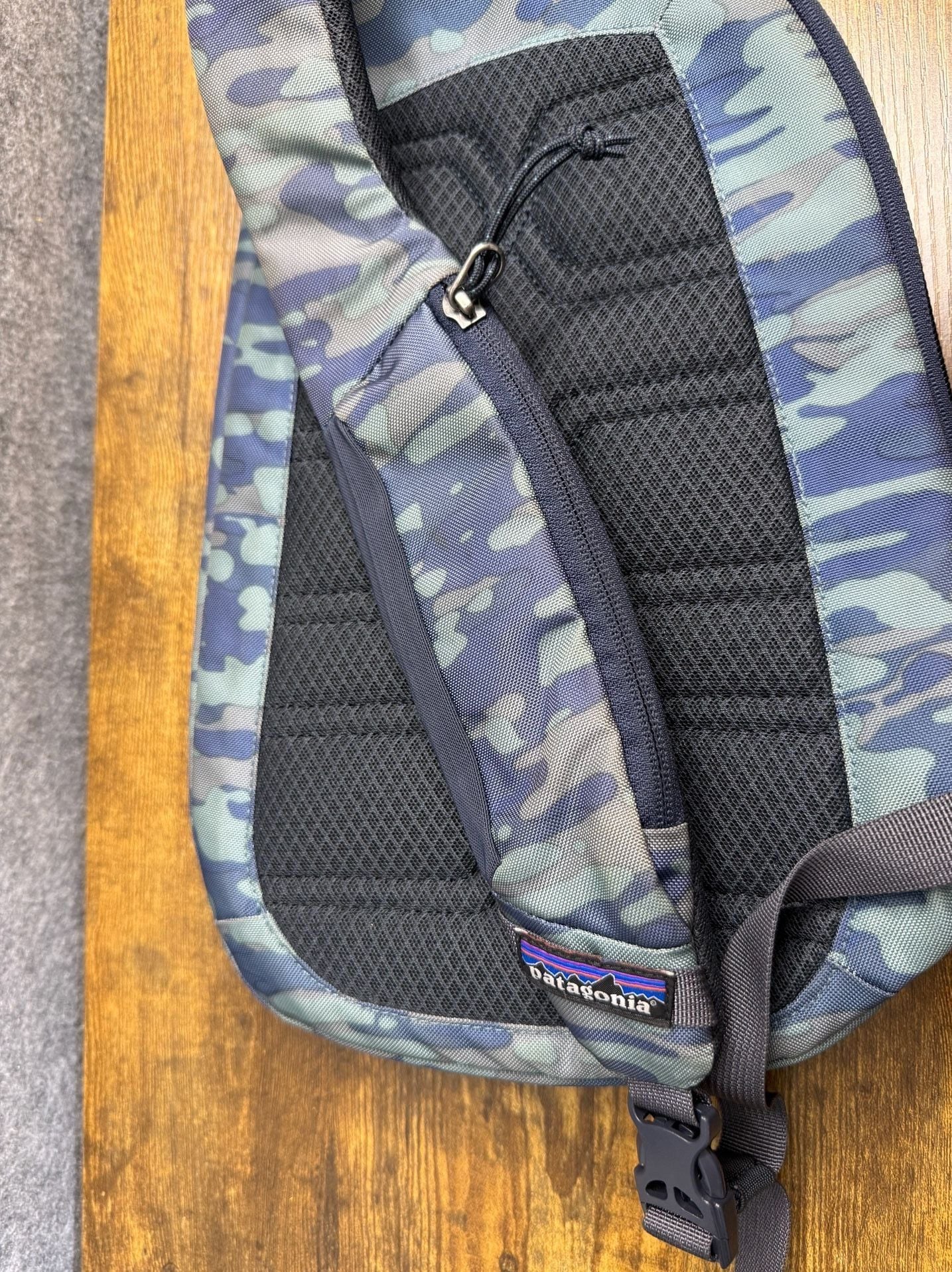 Patagonia Atom Sling Bag 8L Camo Blue Sling Backpack 8