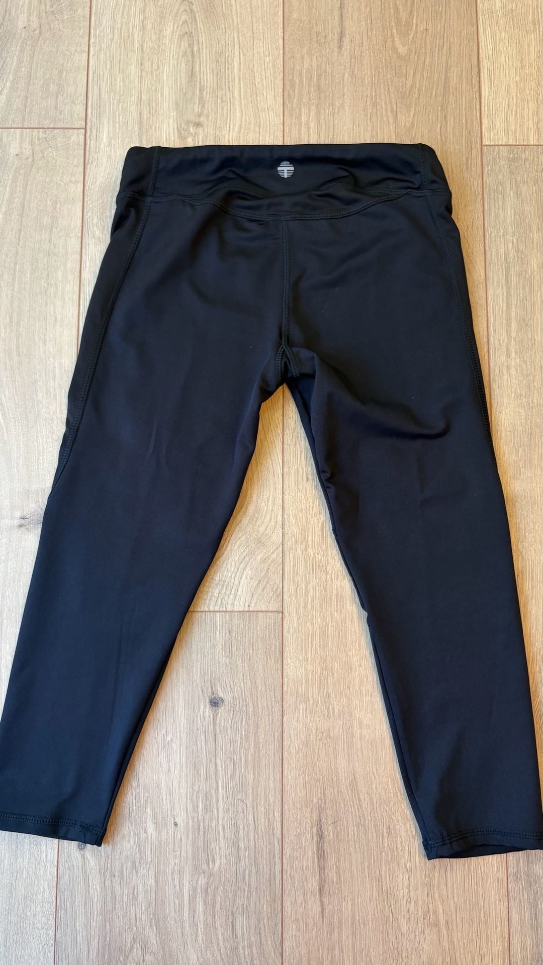 Therapy Performance Capri Leggings Size M Black Mesh Workout Active 5