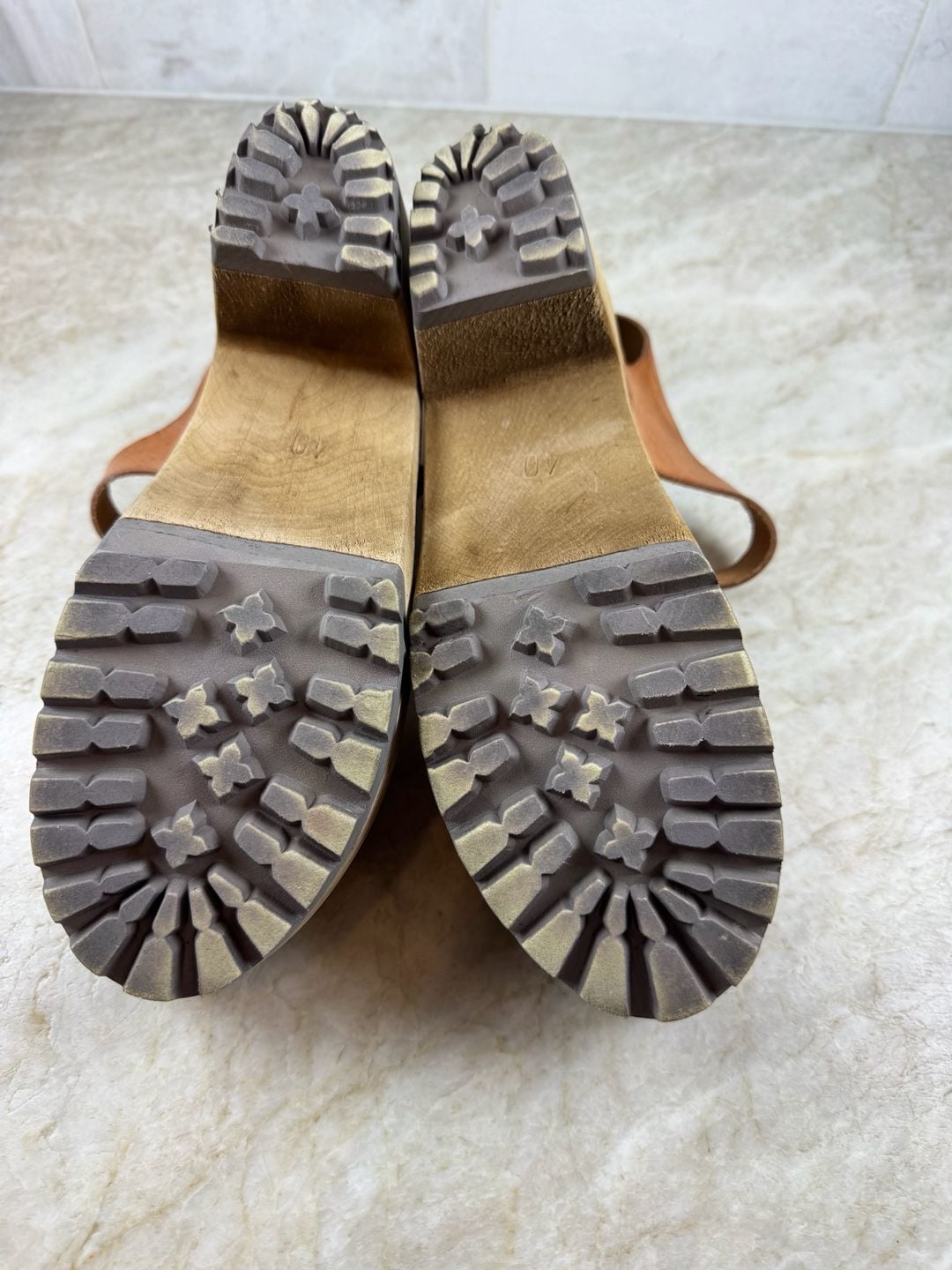 MIA Greta Swedish Clog Sandals Brown Leather Wood Platform Lug Sole EU 40 9