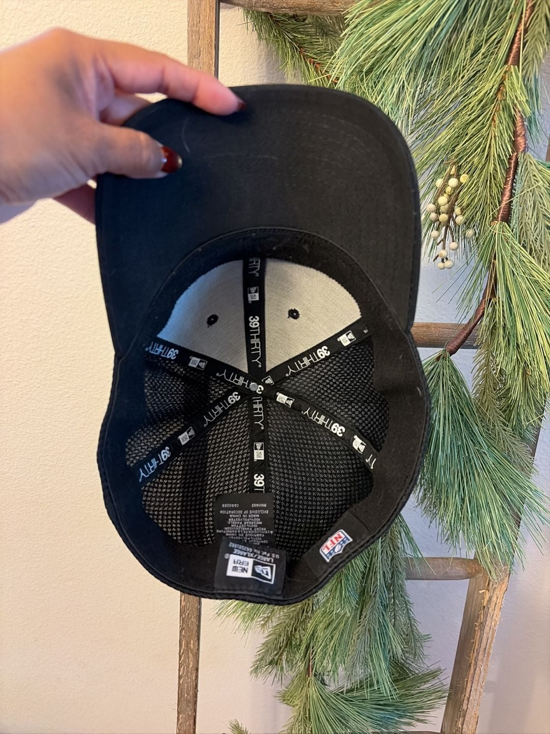 New Era Dallas Cowboys Hat Size L/XL Black Trucker Cap 5