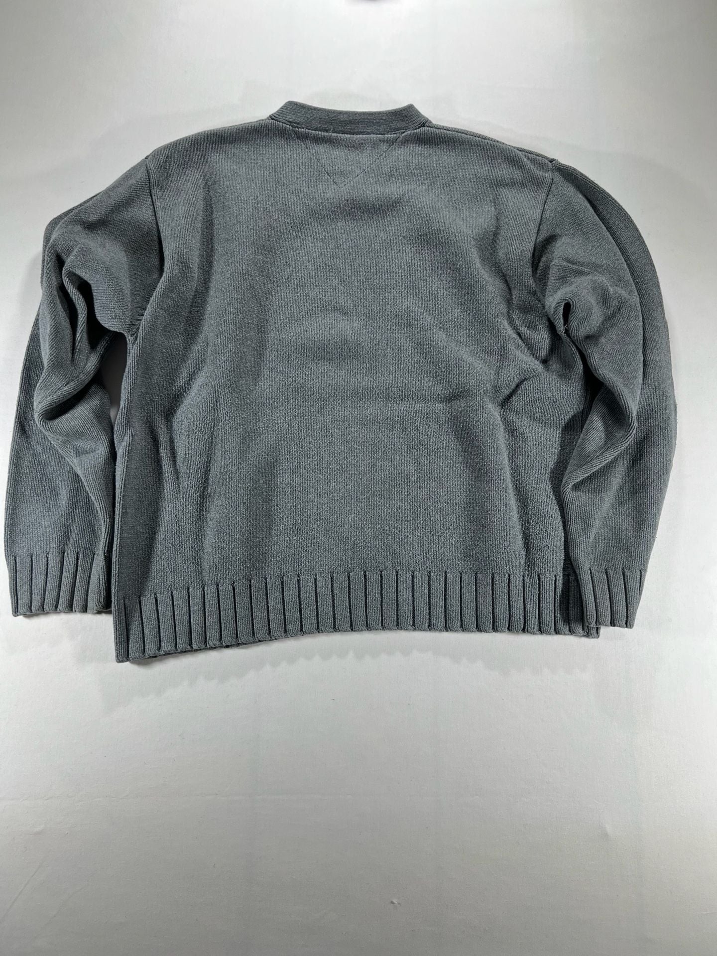 Tommy Hilfiger V-Neck Sweater Size XL Gray Cotton Flag Logo 3