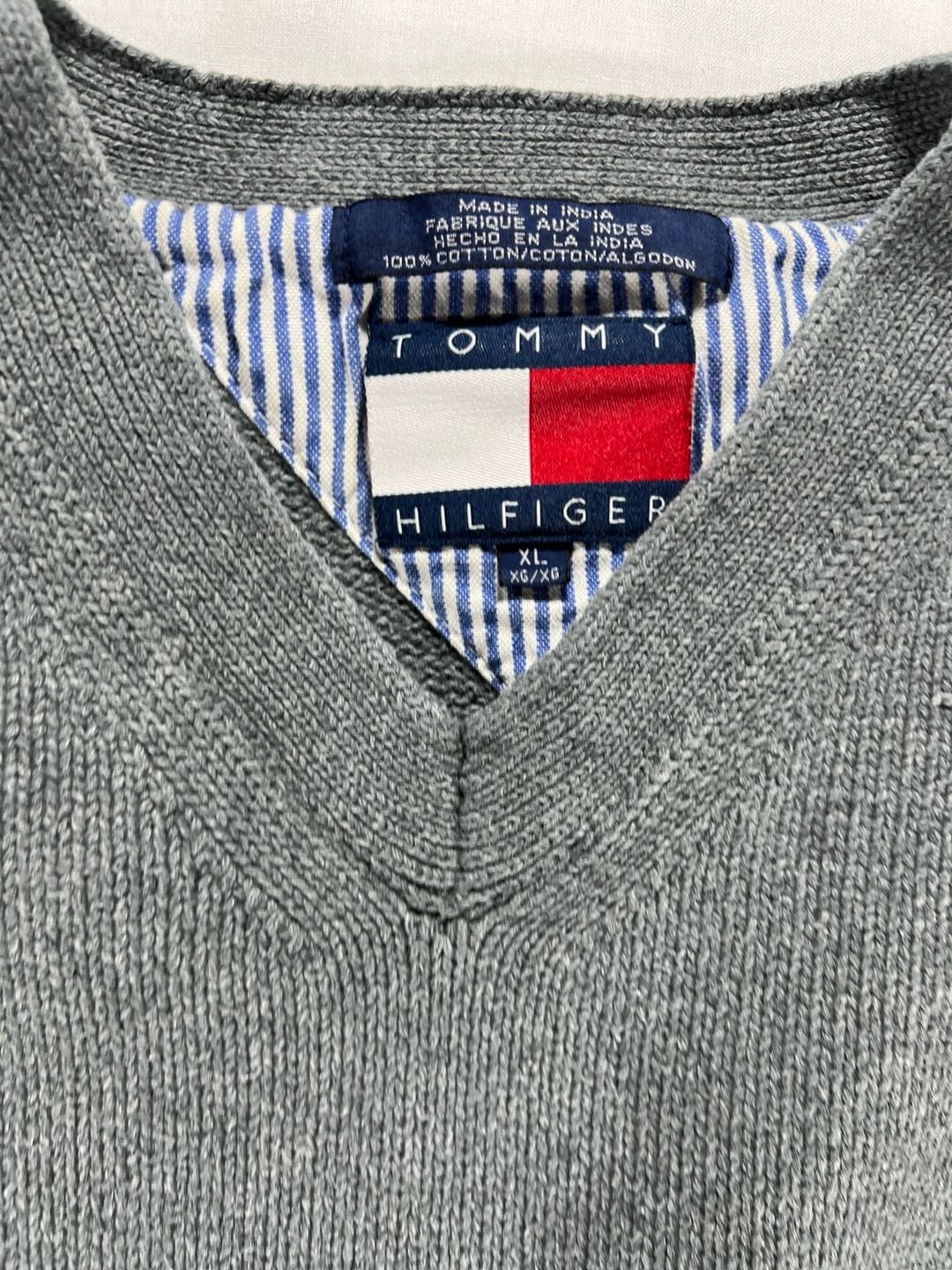 Tommy Hilfiger V-Neck Sweater Size XL Gray Cotton Flag Logo 4