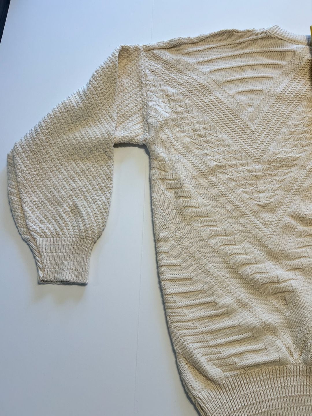 Vintage Textured Cream Knit Sweater 8