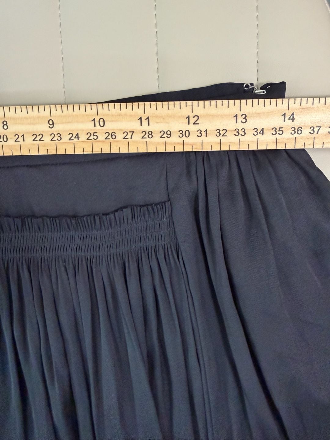Banana Republic Pleated Skirt Lot Black White 8