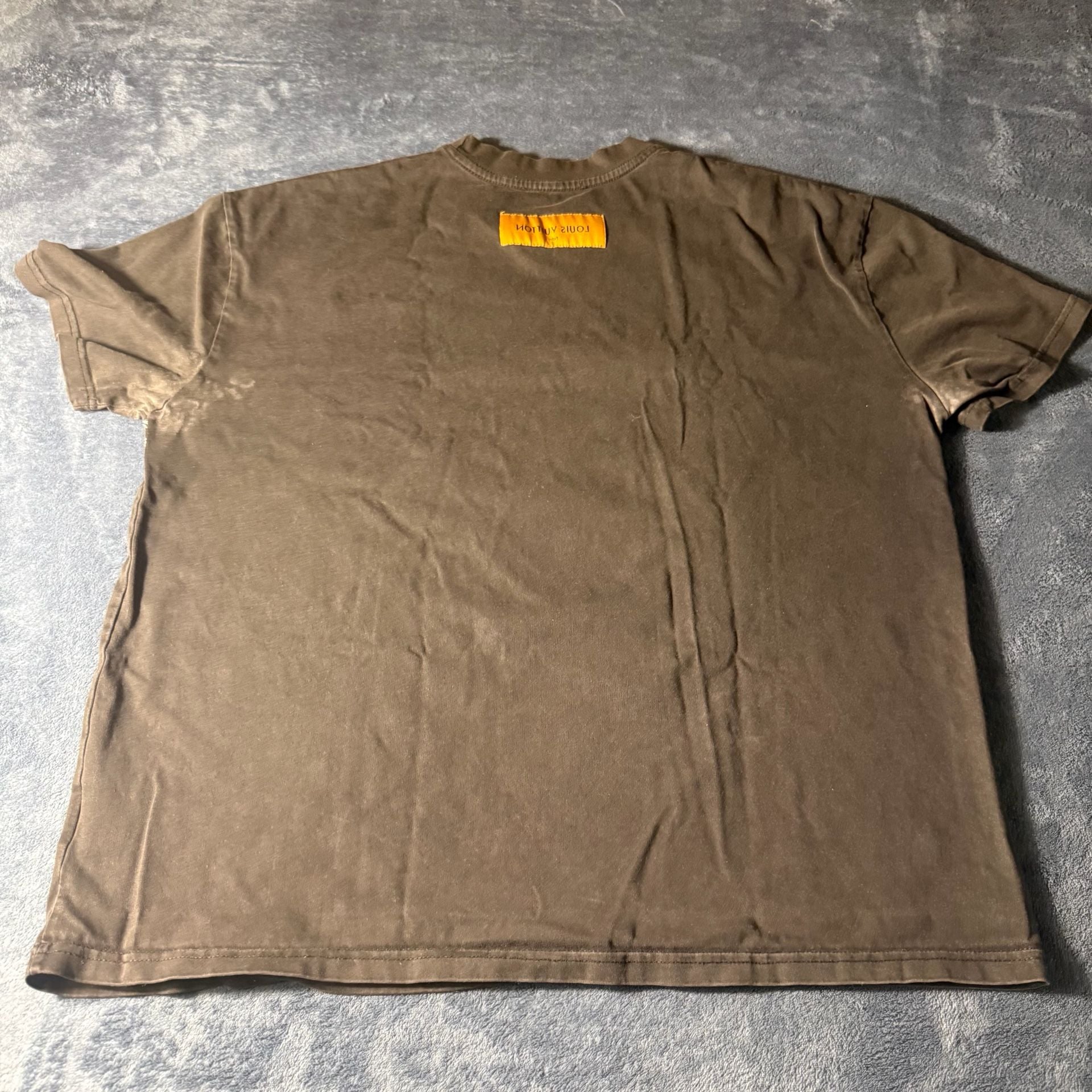 Louis Vuitton LV Spray Logo Graphic T-Shirt Black 8