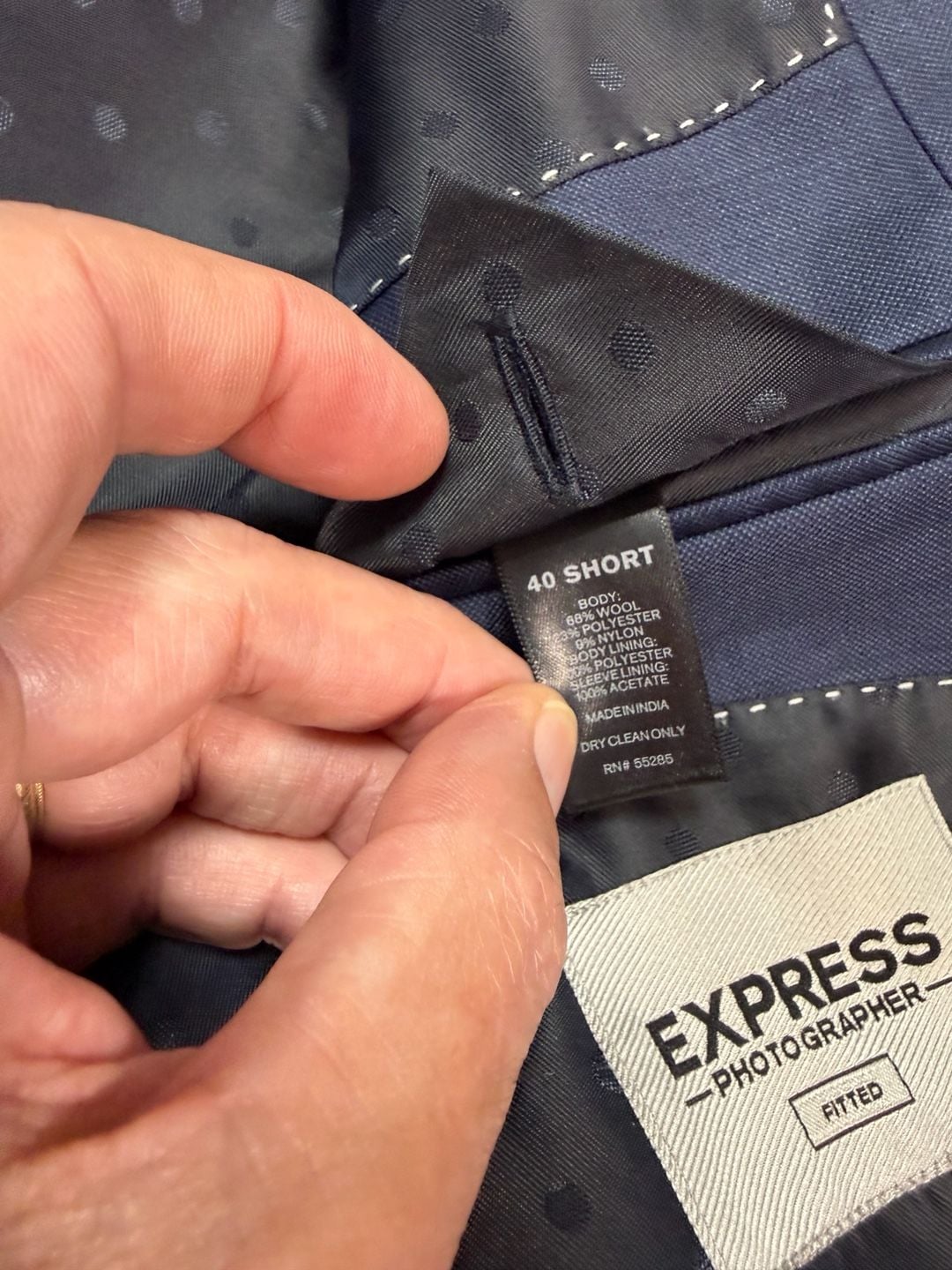 Express Photographer Men's Blazer 40 Short Quiet Luxury Old Money Dark Academia Heritage Minimalist Navy Blue Wool Blend Fitted Two Button Notch Lapel Polka Dot Lining Sport Coat 8