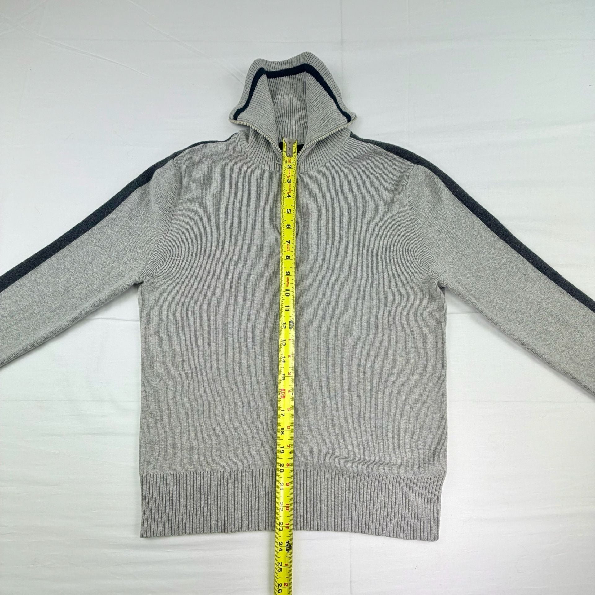 Express Men’s Quarter Zip Sweater Gray Black Stripe Cotton Pullover Size Small 8