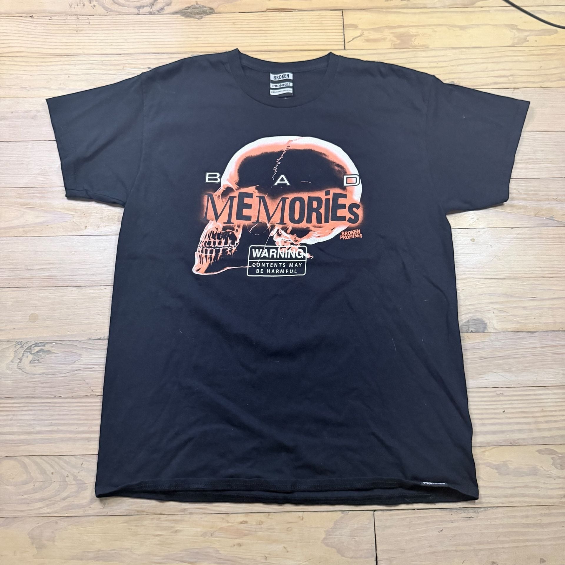 Broken Promises Bad Memories Graphic T-Shirt Large Black Cotton 4