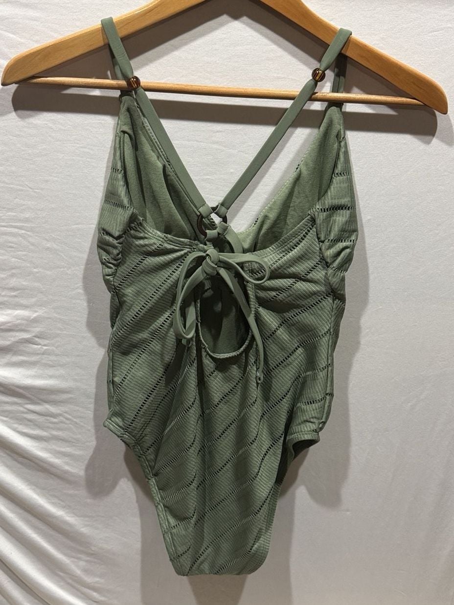 Time and Tru One Piece Swimsuit Size M (8-10) Green Textured 3