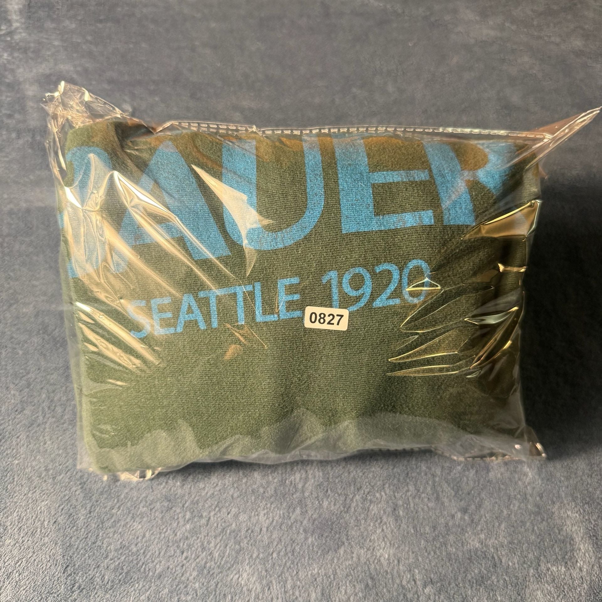 Eddie Bauer Sweatshirt Size XL Green Logo Seattle 1920 Pullover 7